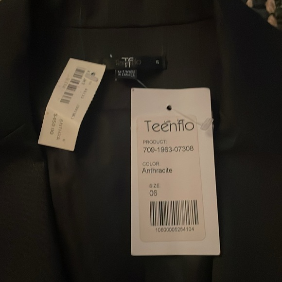 New with tags TEENFLO single button jacket - Picture 4 of 6